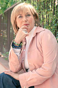 Photo of Ayse Kulin